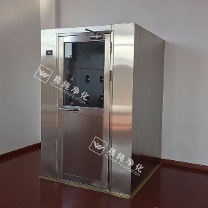 不銹鋼風(fēng)淋室為何深受市場(chǎng)青睞？